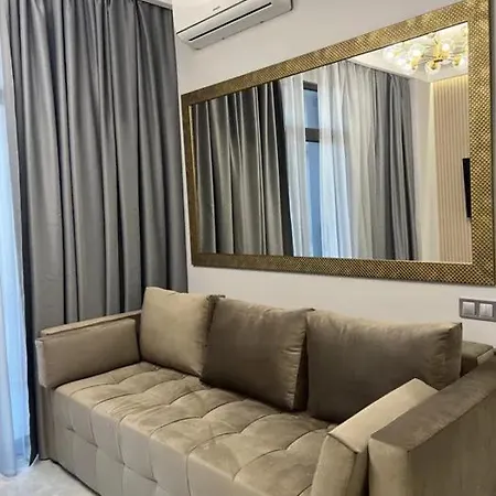 Modern Cozy In The Heart Of The Апартаменти *