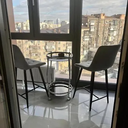 Modern Cozy In The Heart Of The Апартаменти