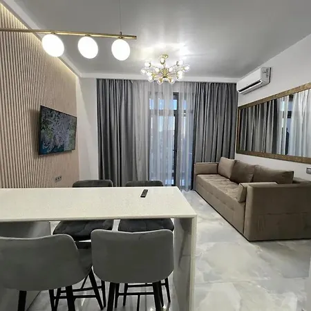 Modern Cozy In The Heart Of The Апартаменти *